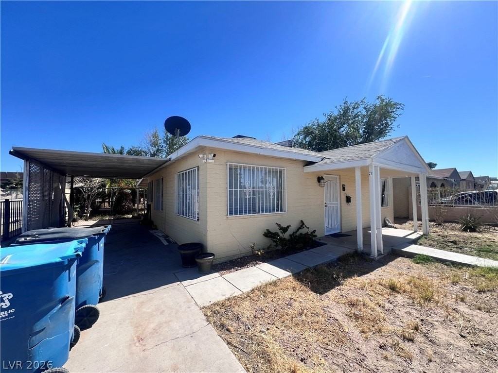 2410 Poplar Ave - Photo 2 of 22
