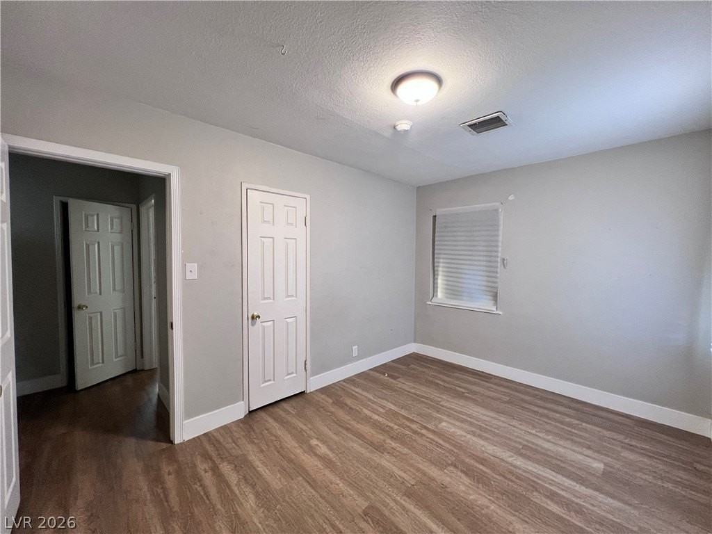 2410 Poplar Ave - Photo 4 of 22