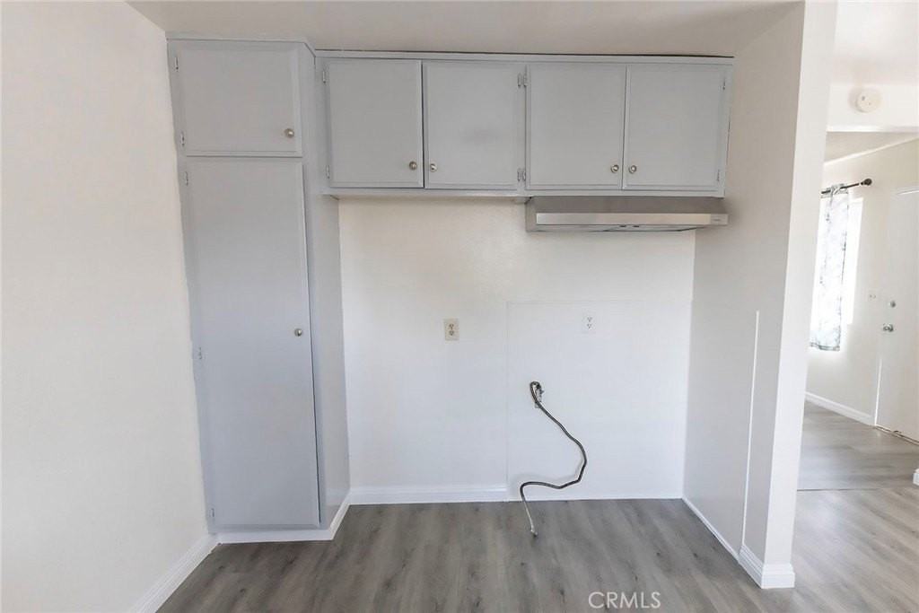 16511 Estrella Ave - Photo 7 of 19