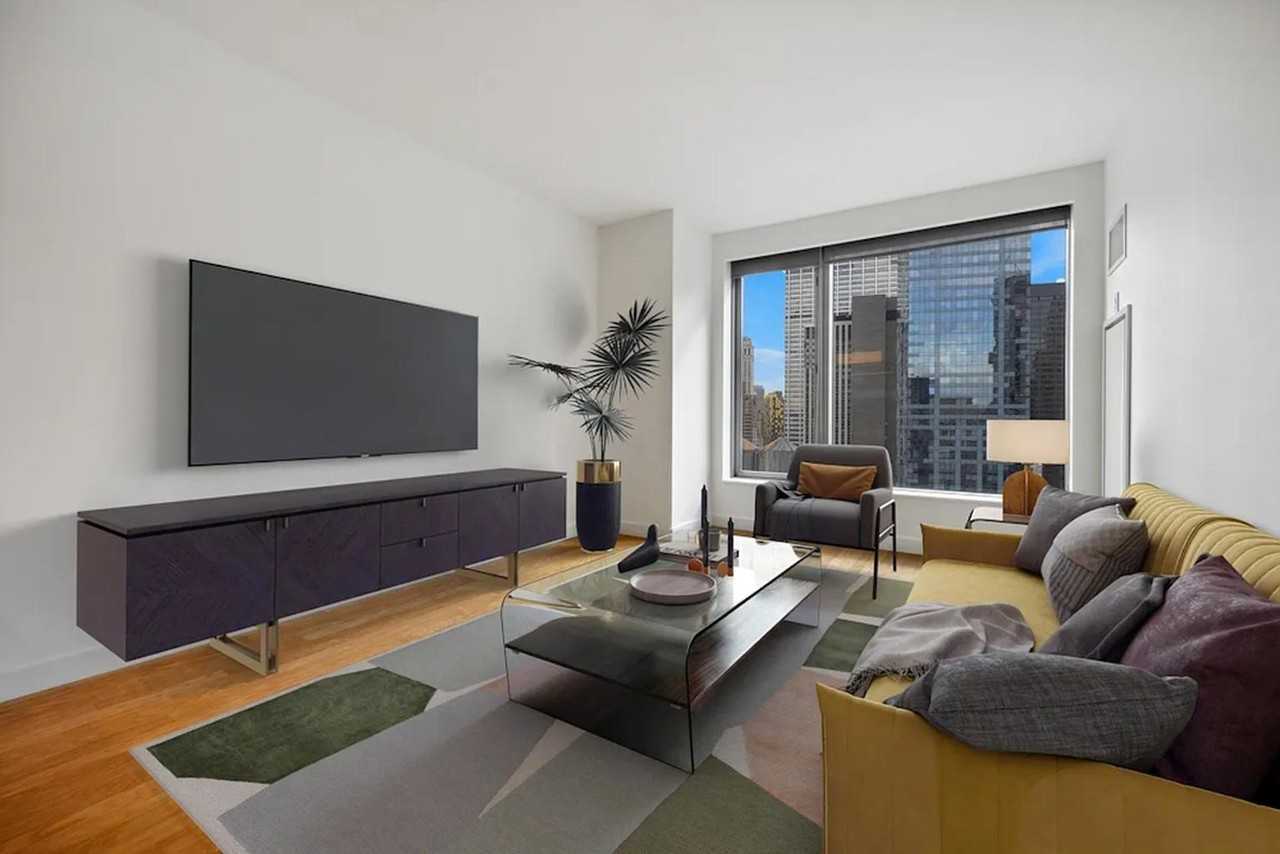 Spruce St #18M - Photo 2 of 14