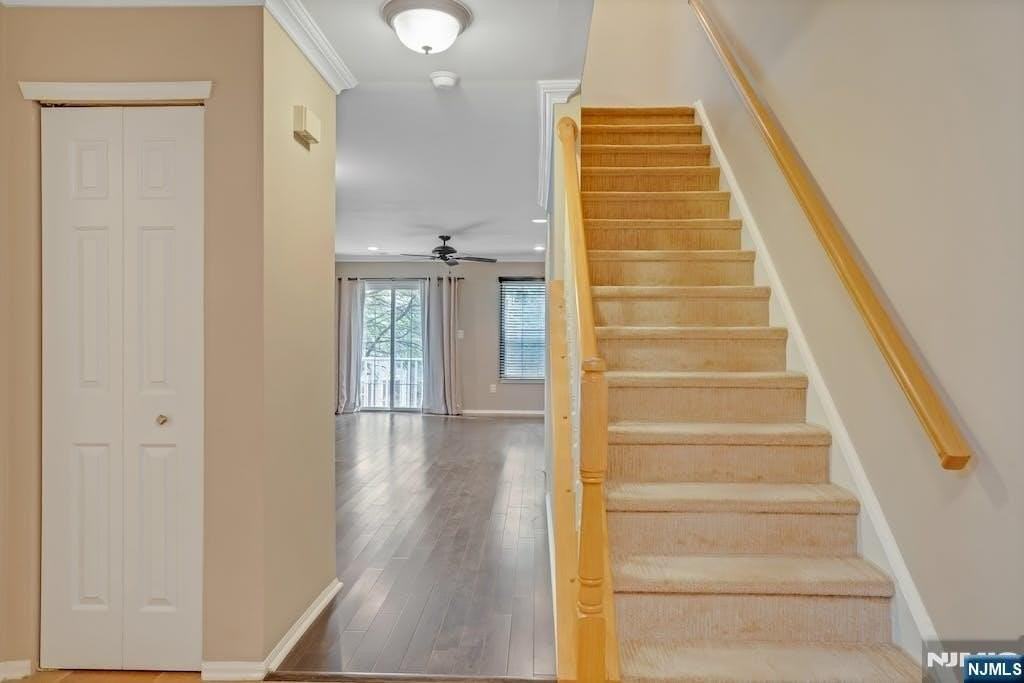 2269 Nash Ct - Photo 3 of 39