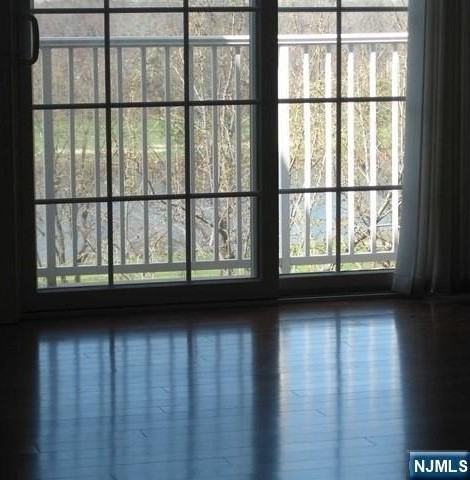 2411 Windsor Park Ct - Photo 2 of 25