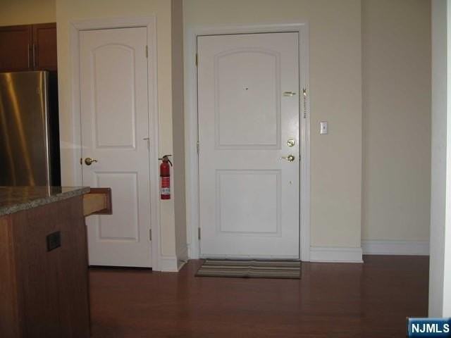 2411 Windsor Park Ct - Photo 4 of 25