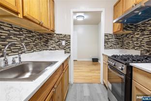 2160 Center Ave #4P - Photo 1 of 1
