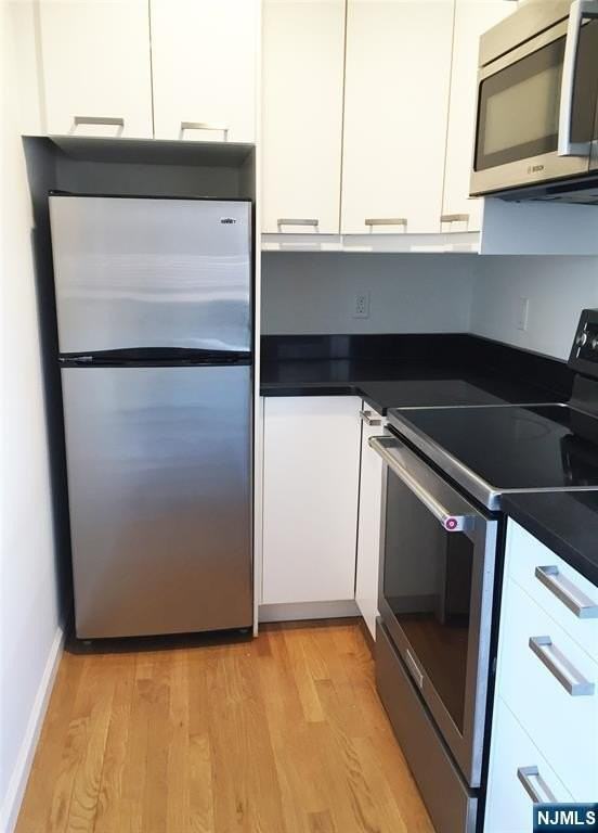 72 E Main St #9 - Photo 6 of 15