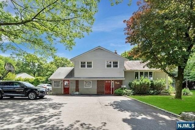 516 Knickerbocker Rd - Photo 2 of 31