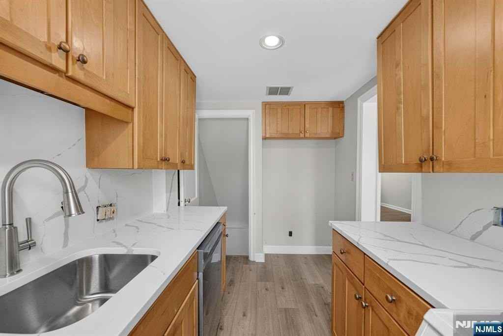 16 Randolph Ter - Photo 4 of 21