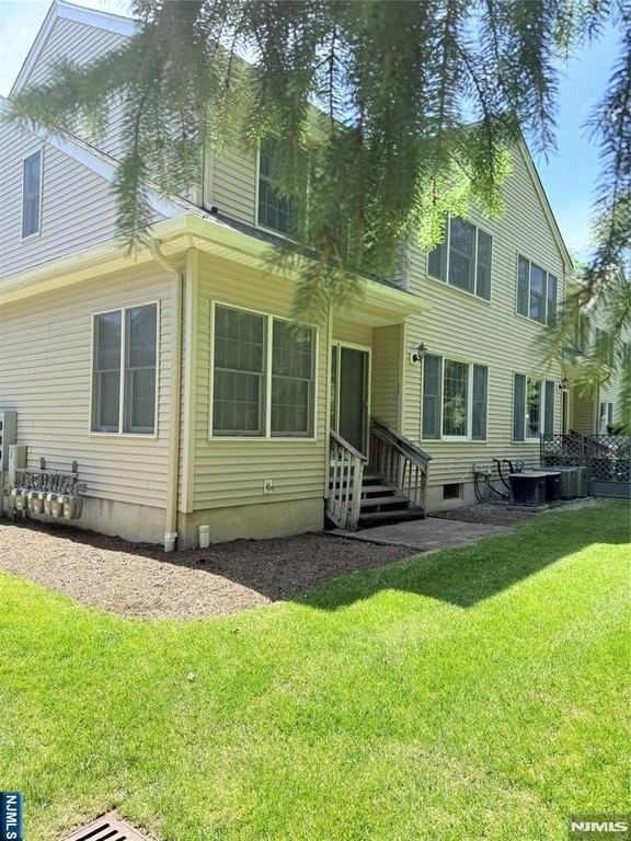 63 Trotters Ln #63 - Photo 2 of 16