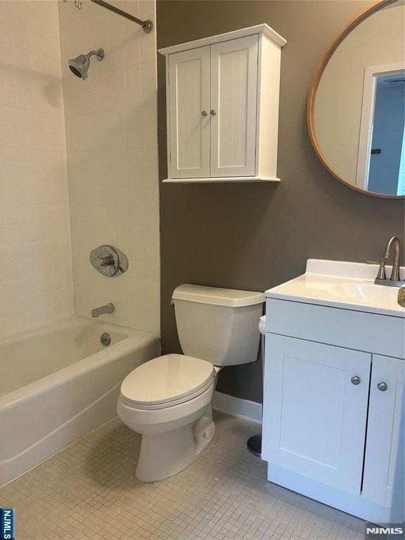 220 Main St #202 - Photo 6 of 11