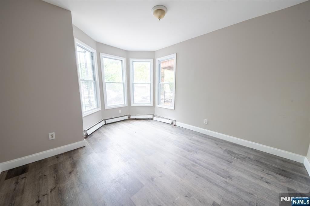 131 S 8th St #1 - Photo 2 of 8