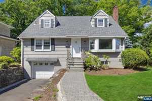featured image of 101 Pershing Rd