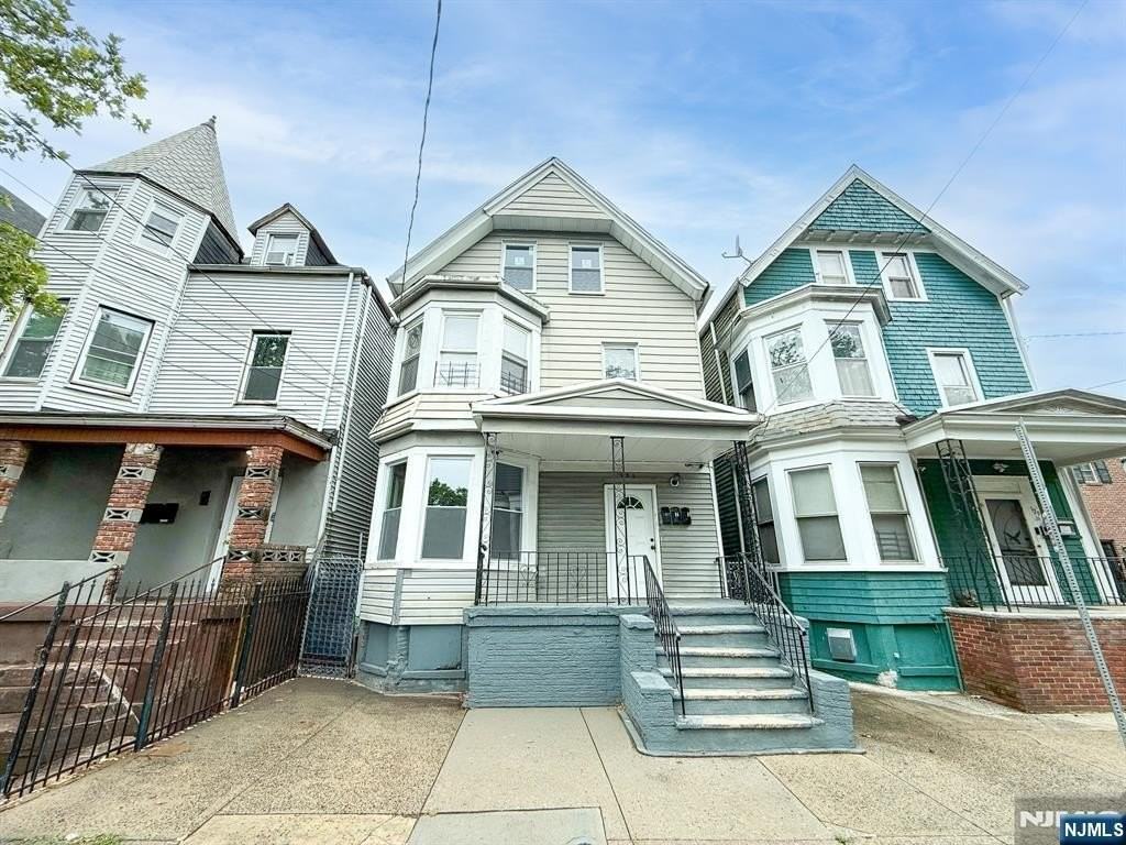 131 S 8th St #2 - Photo 7 of 7
