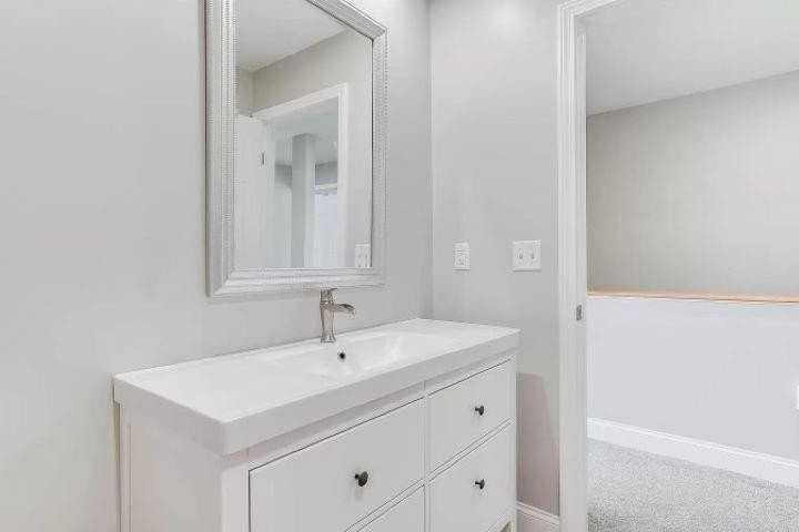 494 Youville St - Photo 7 of 10