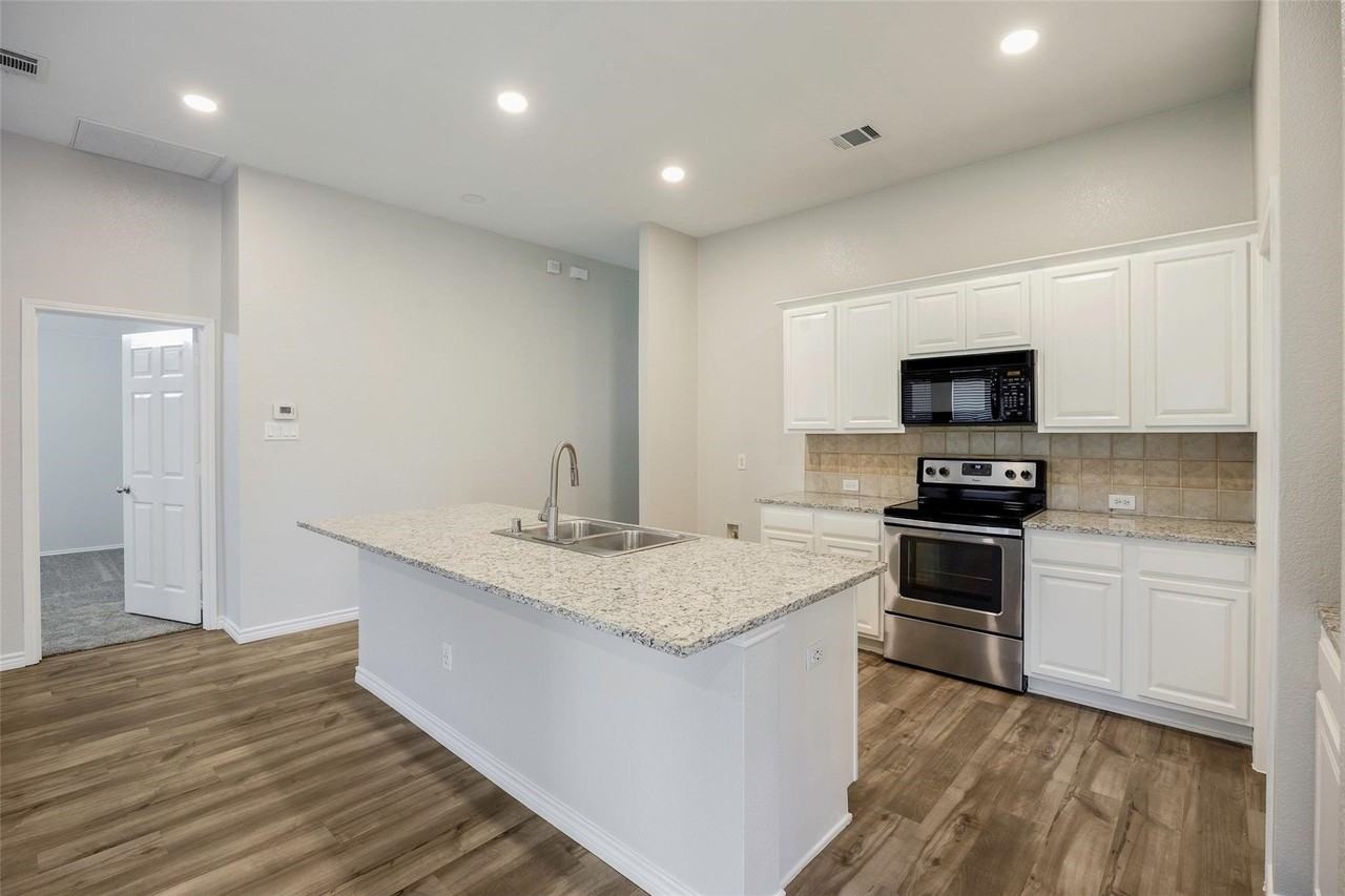 3603 Cottonwood Rd - Photo 7 of 27