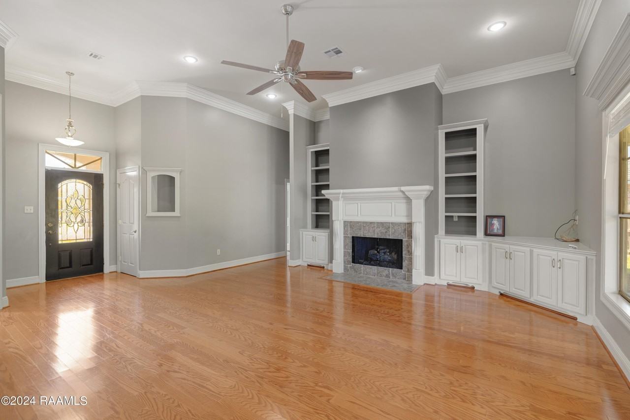 106 Anslem Dr - Photo 7 of 25
