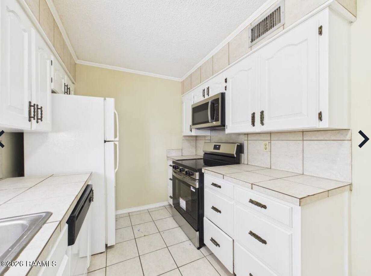 107 Guillot Rd #1 - Photo 7 of 15