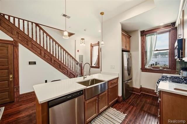701 W Canfield St #04 - Photo 5 of 35