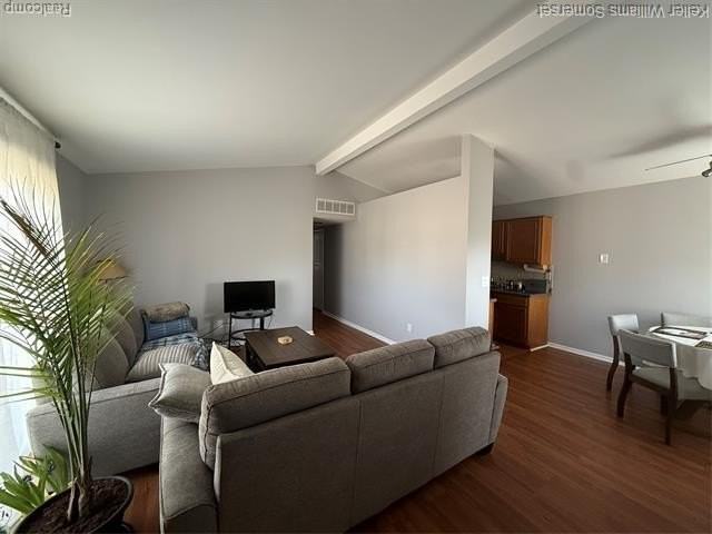 44724 Maryland Ct - Photo 3 of 20