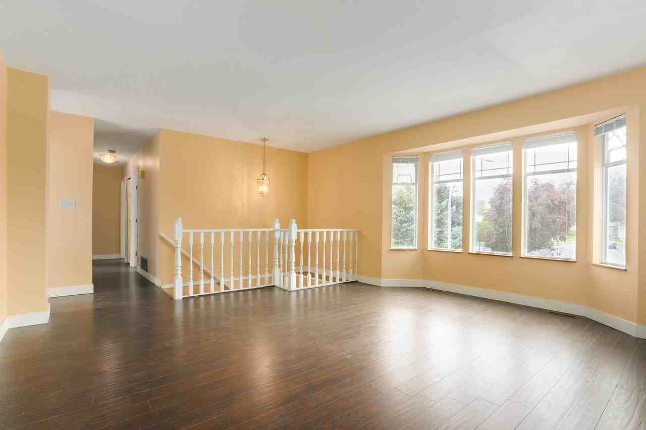9496 209B Crescent - Photo 7 of 22