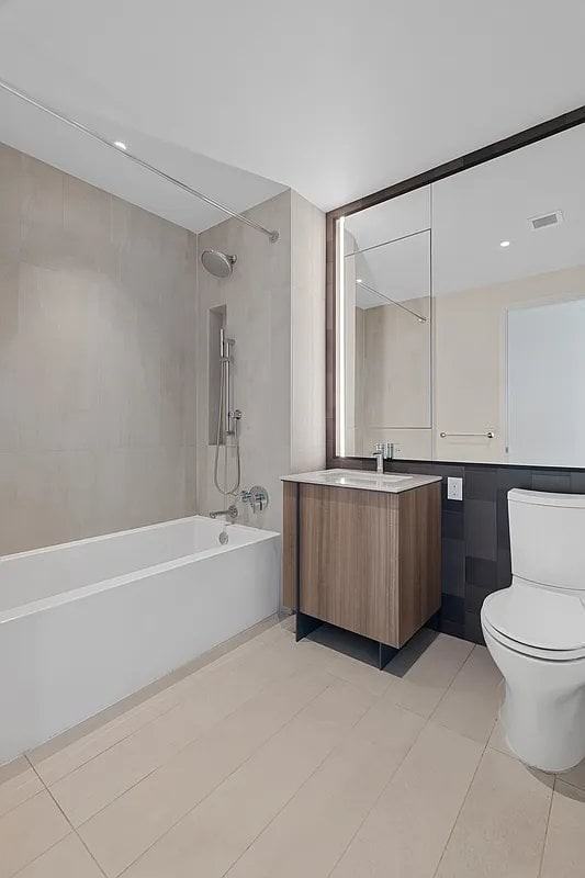 171 Chrystie St #15A - Photo 3 of 17