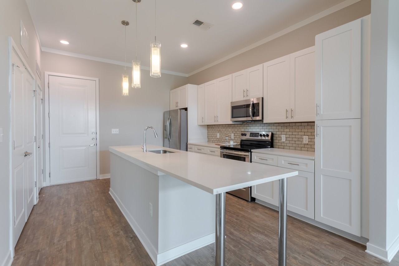 One Riverside Apartments - Photo 4 of 24