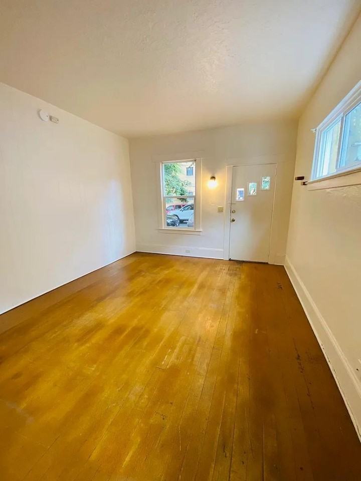 830 Se Belmont St - Photo 4 of 20