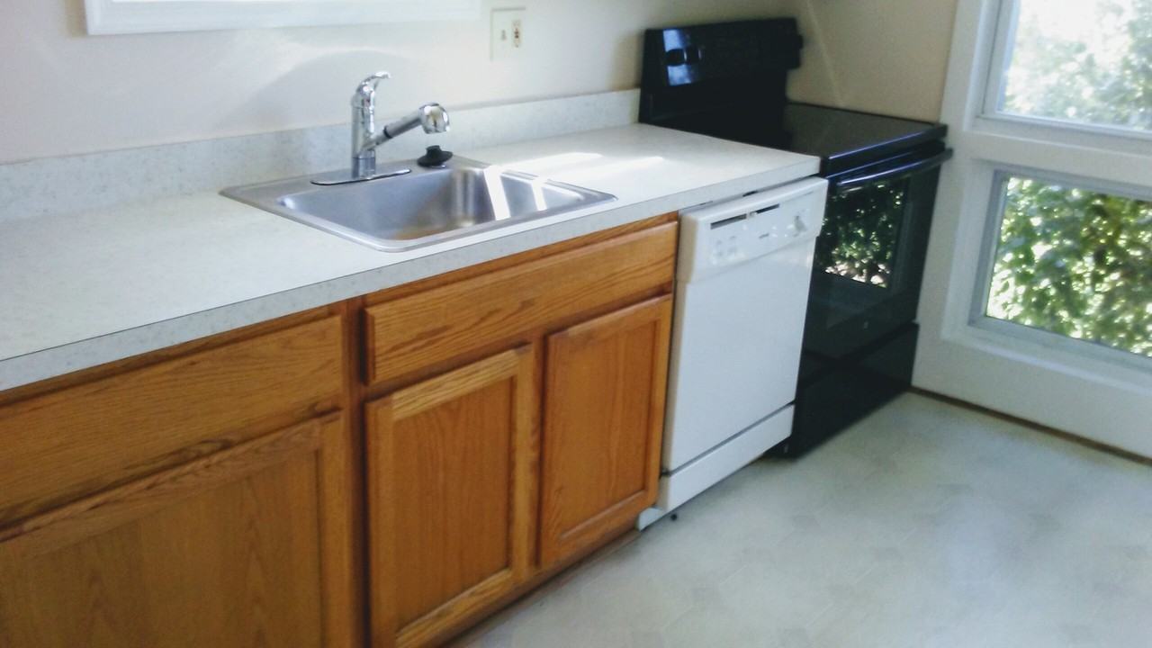 4009 Weller Rd - Photo 6 of 13