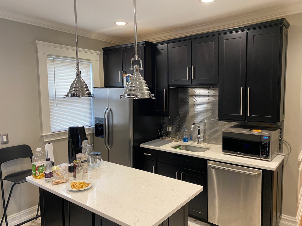 19 Pleasant St - Photo 2 of 12