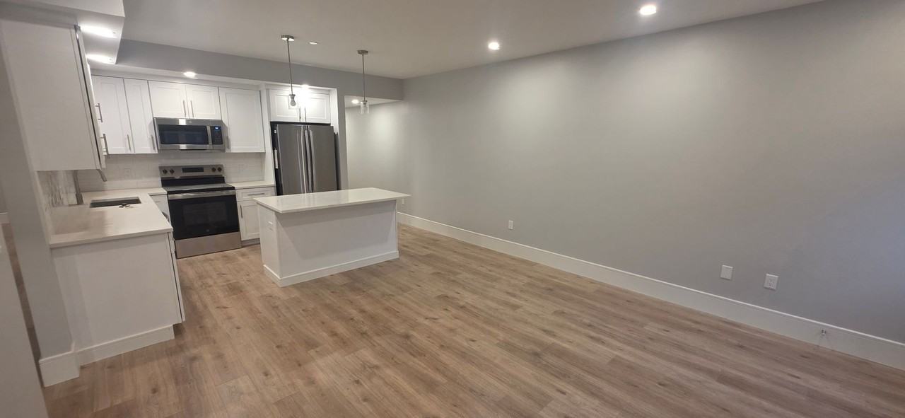 124 Kenrick St - Photo 6 of 17