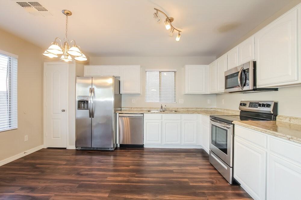 12916 W Lawrence Ct - Photo 7 of 17