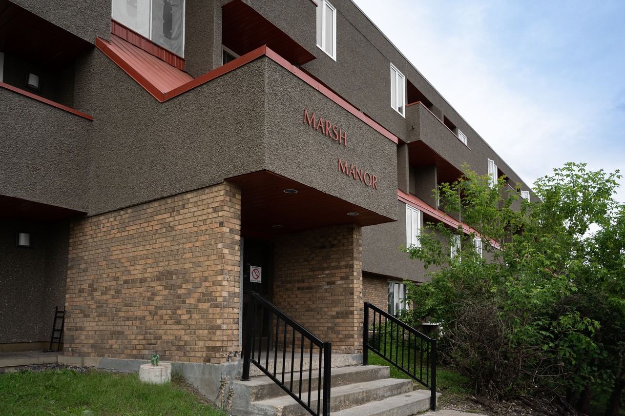 Marsh Manor Apartments - Photo 2 of 6