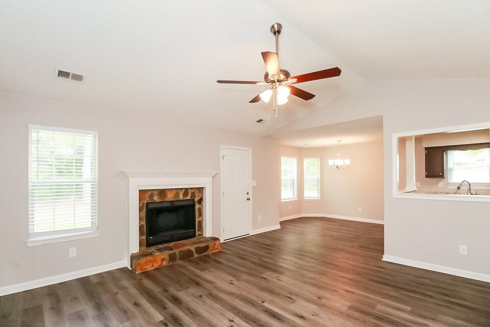 1573 Glynn Ct - Photo 3 of 16