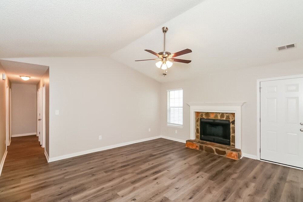 1573 Glynn Ct - Photo 4 of 16