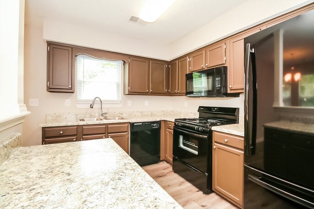 1573 Glynn Ct - Photo 6 of 16