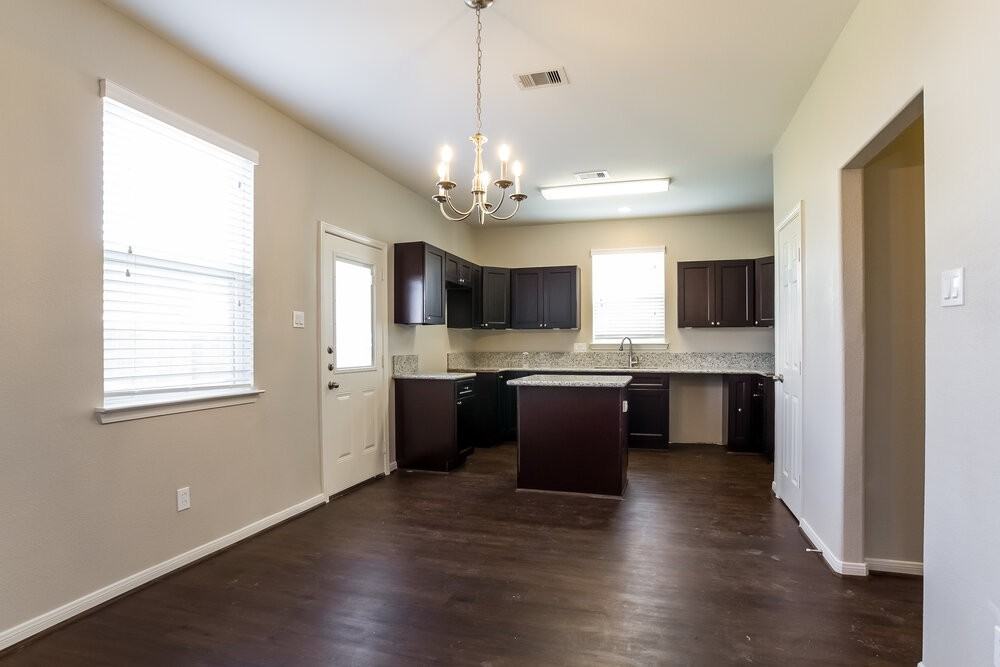 21818 Octavia Way - Photo 4 of 15