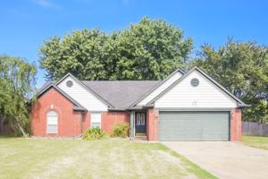 featured image of 7417 Hunters Hollow Ln