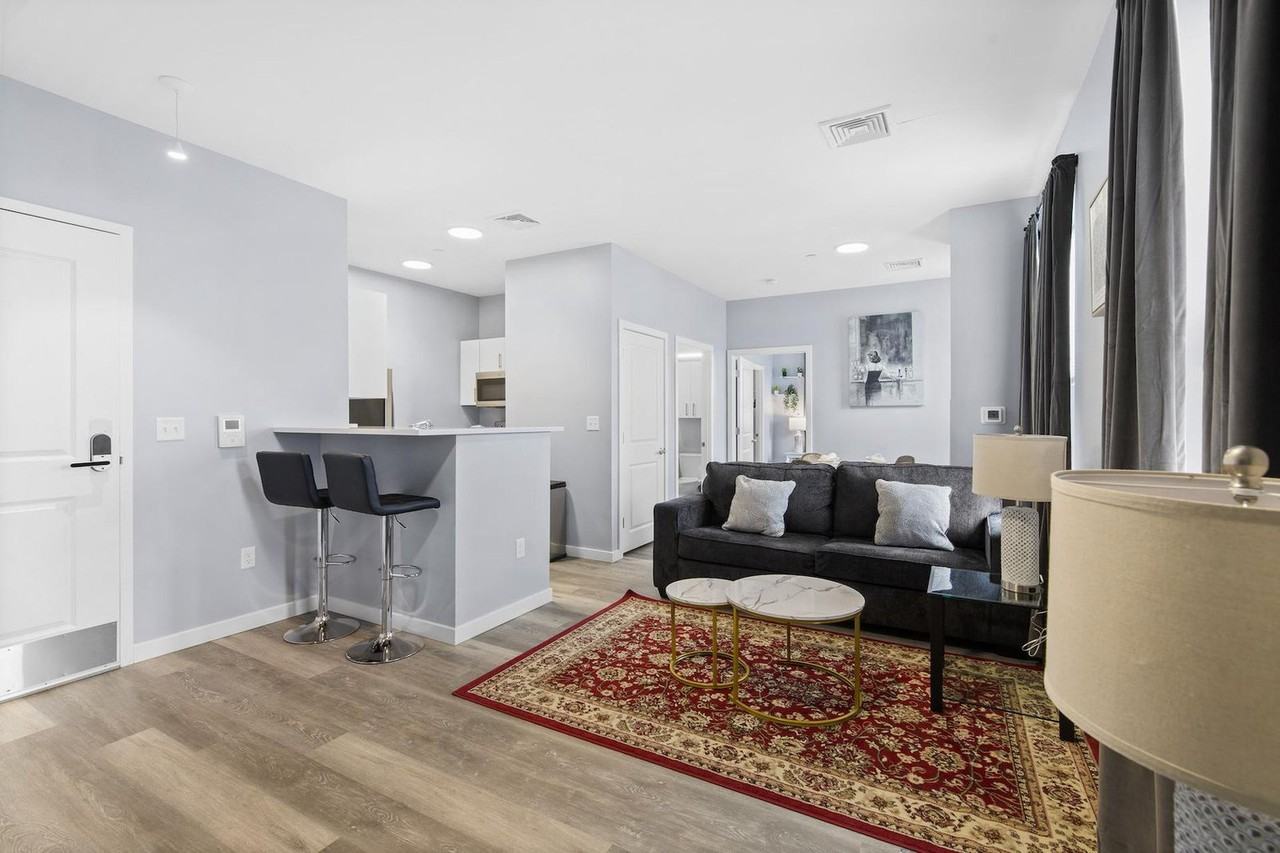 95 Broadway #1240364P - Photo 6 of 36