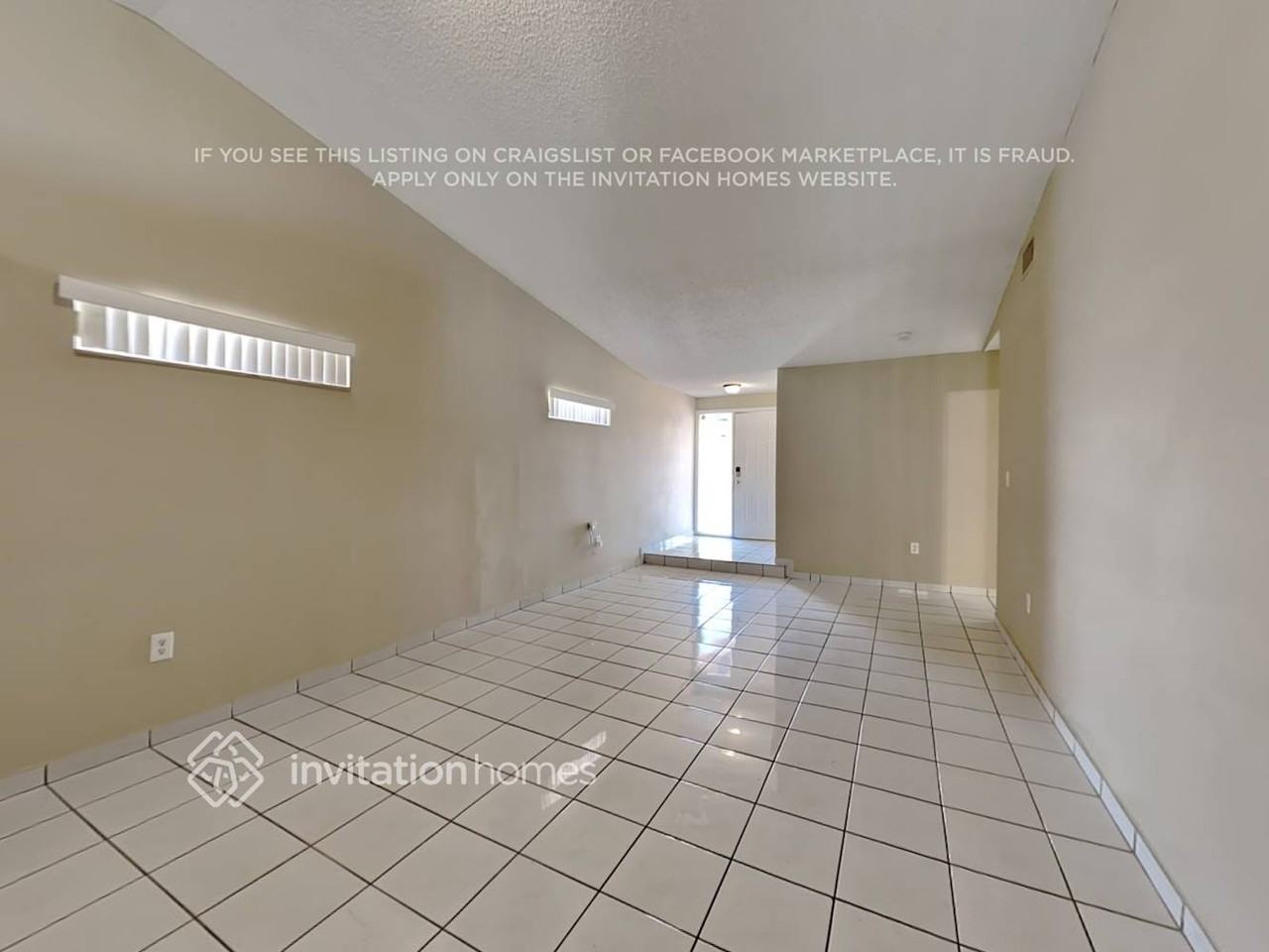 12748 Nw 102nd Ave - Photo 3 of 18