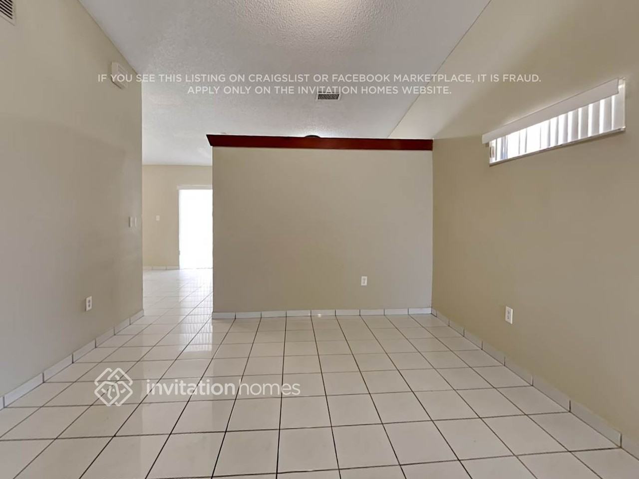12748 Nw 102nd Ave - Photo 4 of 18