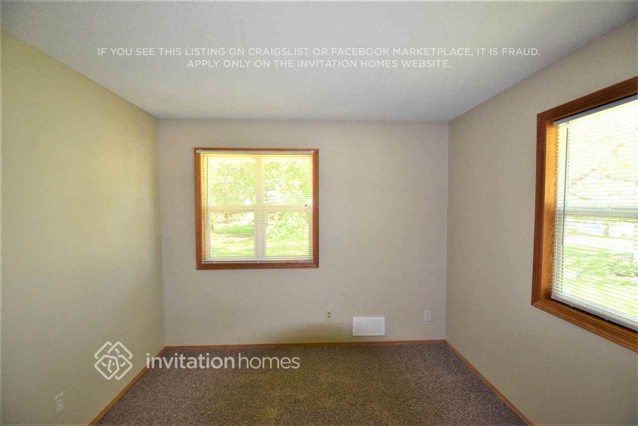 906 Ghostley Ln N - Photo 6 of 13