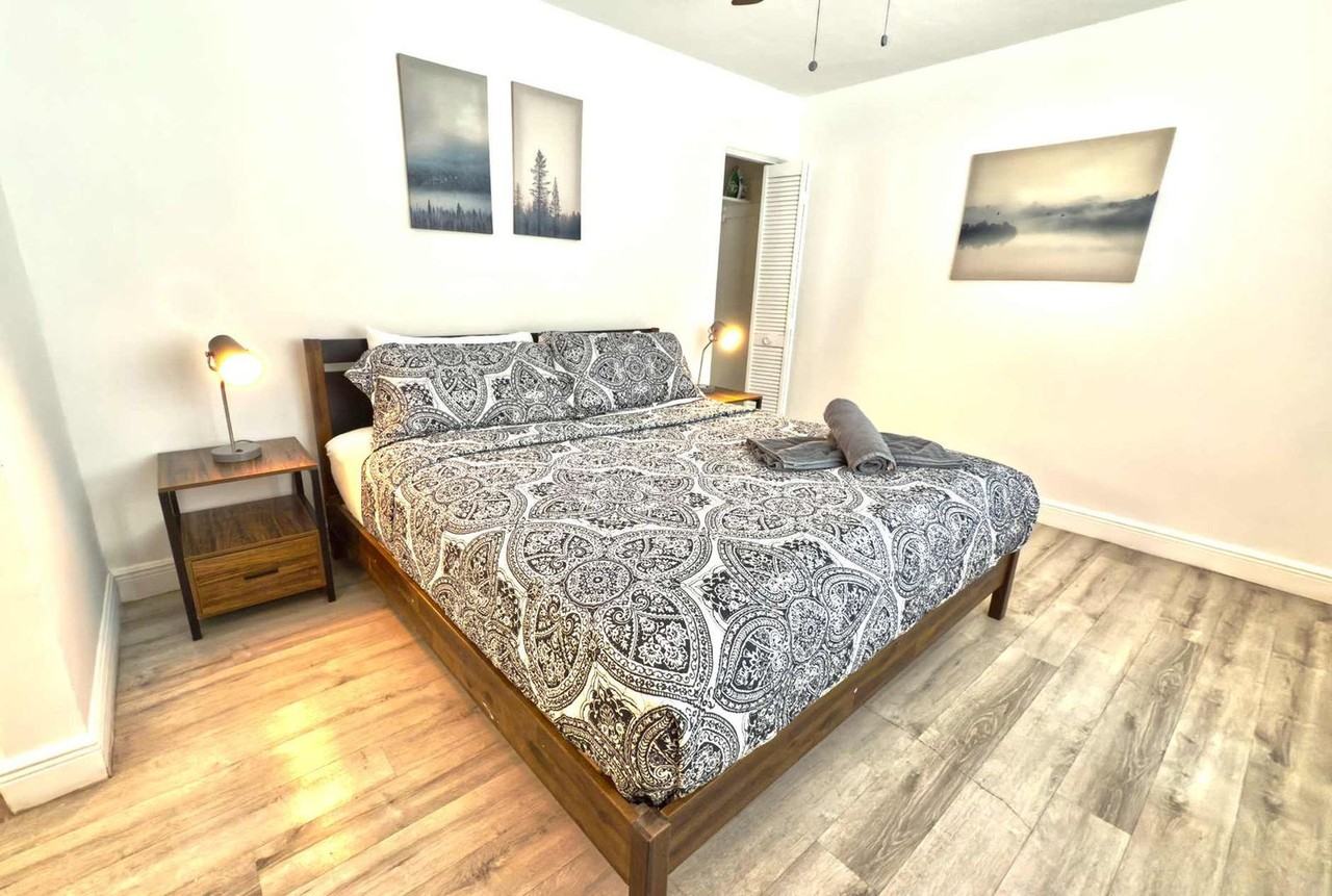 329 Madison St #1075795P - Photo 3 of 17