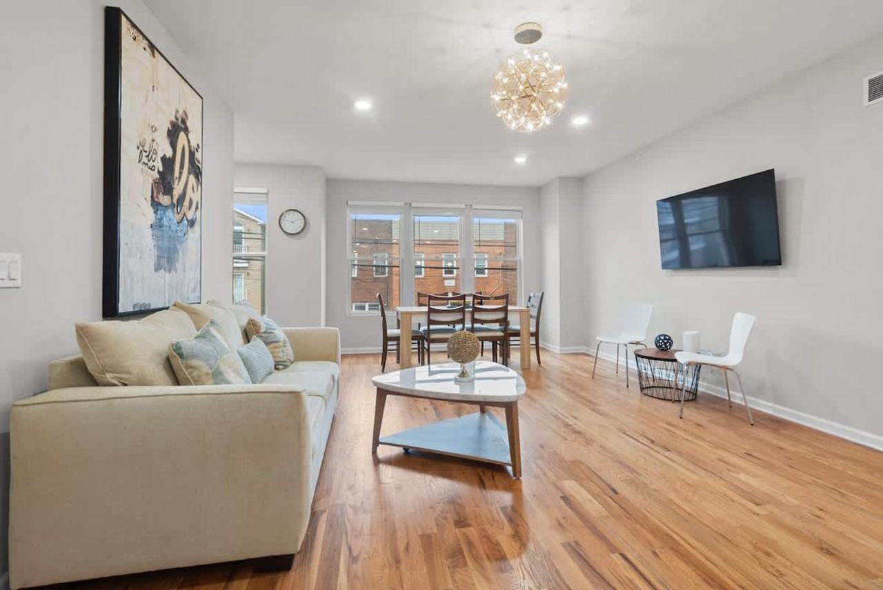 84 Logan Ave #1550138P - Photo 3 of 49