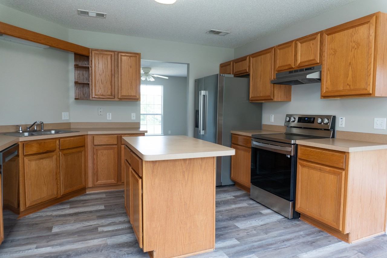 465 Jillian Dr #111 - Photo 4 of 23