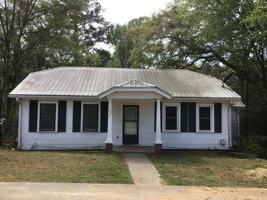featured image of 520 W Walton St