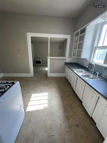 1609 Lucile Ave - Photo 4 of 11