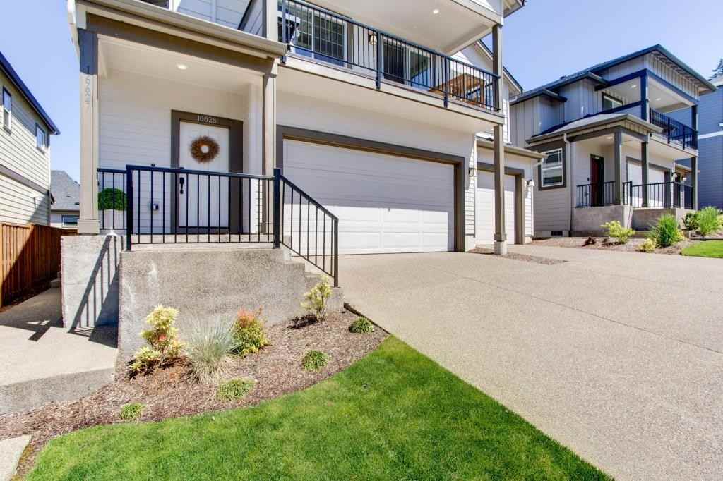 16625 Sw Botany Bay Ln - Photo 4 of 31