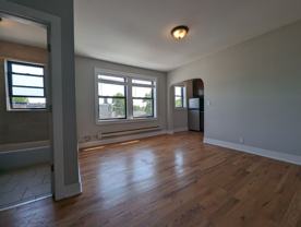 4614 N Paulina St - Photo 1 of 1