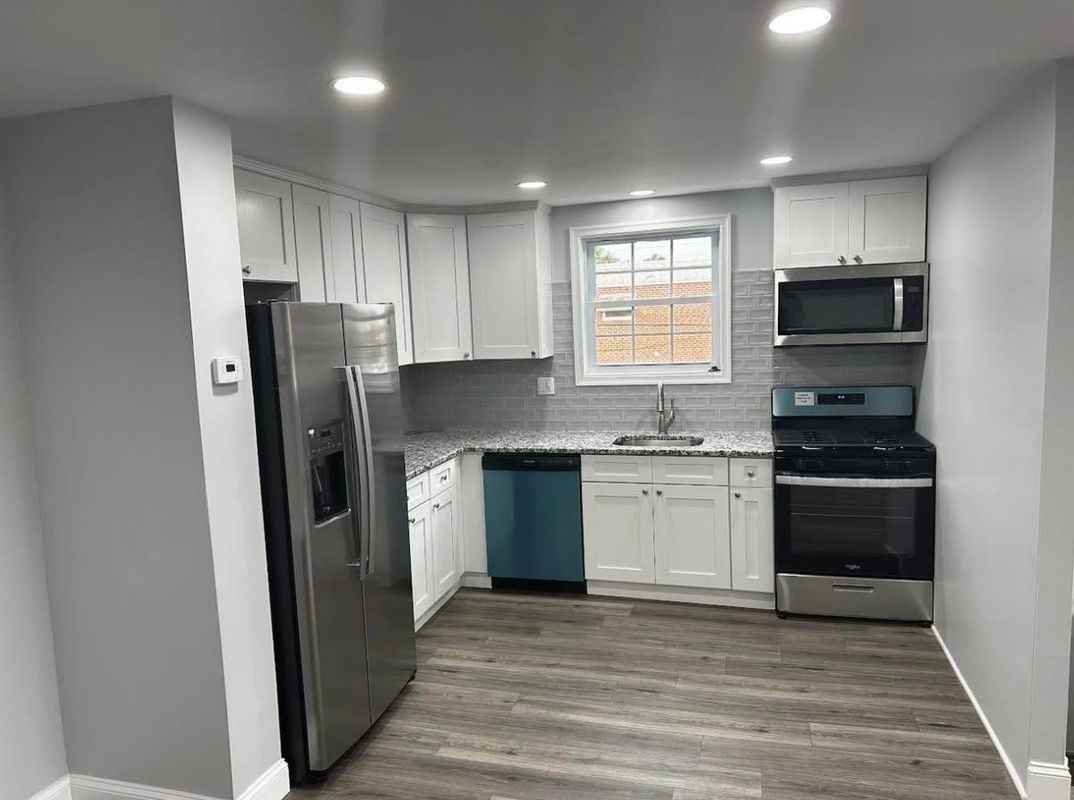 2200 Benson St ##2f - Photo 2 of 6