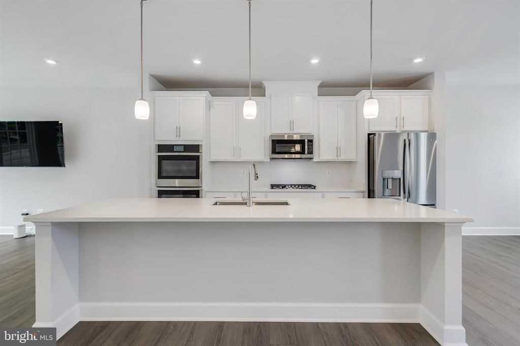 3817 Polo Pl - Photo 2 of 38