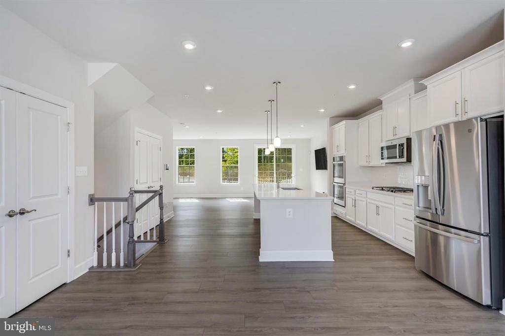 3817 Polo Pl - Photo 3 of 38